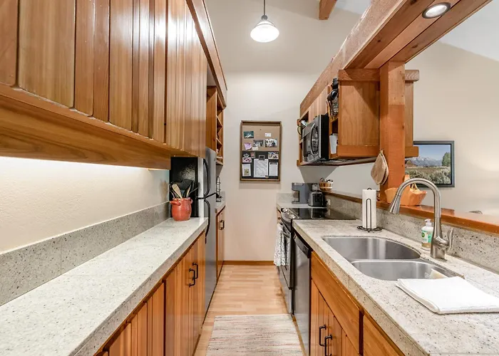 Apartment 622 Tamarack *