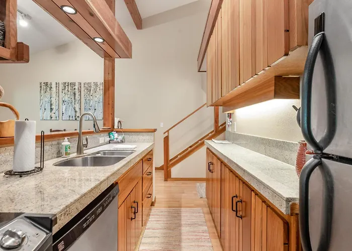 Apartment 622 Tamarack *