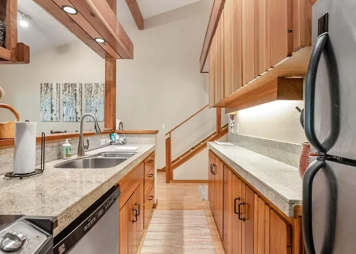 622 Tamarack