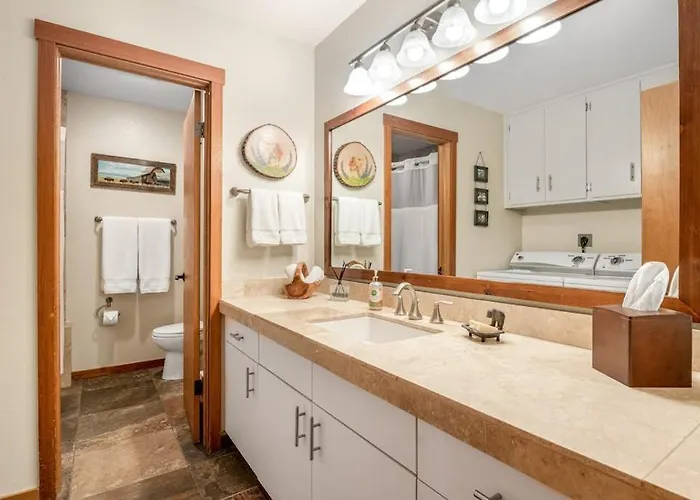 Apartment 622 Tamarack *