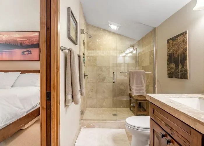 622 Tamarack Apartment *